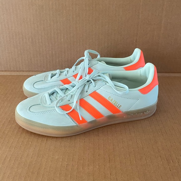 adidas Women's Gazelle Indoor Shoes "Linen Green/Solar Orange/Gum" | US 8.5 - Picture 1 of 10